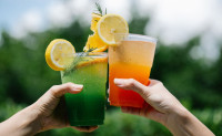 Sommer, Sonne, Signature-Drinks – 3 besondere Cocktail-Rezepte mit Alkohol